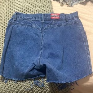Rockie mountain shorts tag says size 11 waist size 29